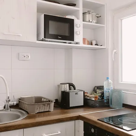 Apartamento Near Center With Balcony And Free Parking