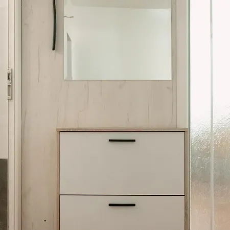 Apartamento Near Center With Balcony And Free Parking